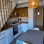 L'ibis Duplex, Secteur Pin Rolland, A Pied, Parking Entierement Renove *