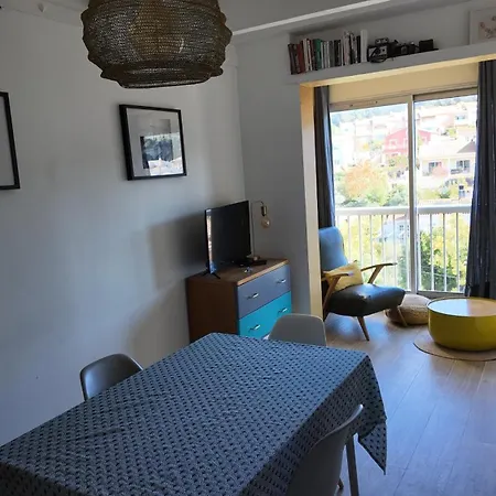 L'ibis Duplex, Secteur Pin Rolland, A Pied, Parking Entierement Renove