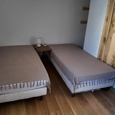 L'ibis Duplex, Secteur Pin Rolland, A Pied, Parking Entierement Renove דירה