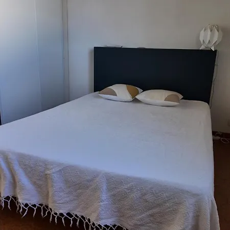 L'ibis Duplex, Secteur Pin Rolland, A Pied, Parking Entierement Renove *