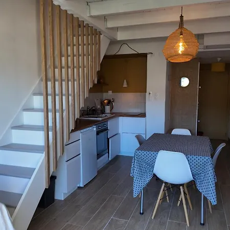 L'ibis Duplex, Pin Rolland, Renove, Climatise, A Pied, Parking شقة