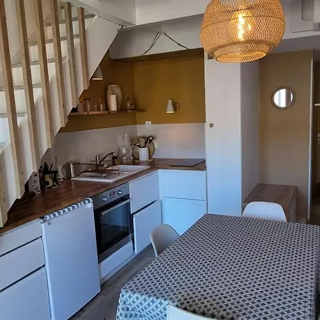L'ibis Duplex, Pin Rolland, Renove, Climatise, A Pied, Parking سانت-ماندرييه-سور-مير