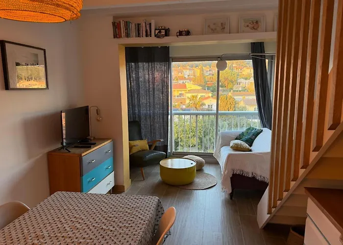 L'ibis Duplex, Secteur Pin Rolland, A Pied, Parking Entierement Renove