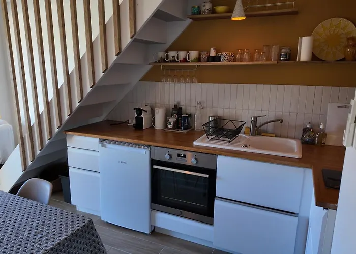 Appartement L'ibis Duplex, Secteur Pin Rolland, à Pied, Parking Entièrement Rénové