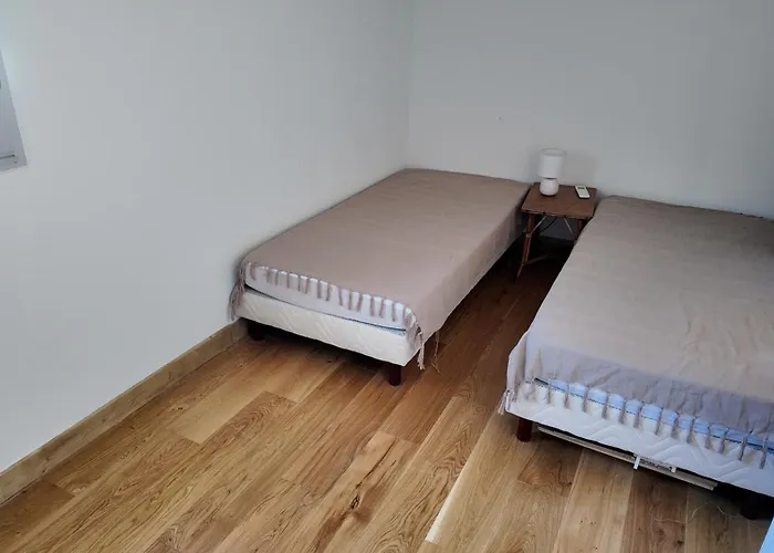 L'ibis Duplex, Secteur Pin Rolland, à Pied, Parking Entièrement Rénové Appartement